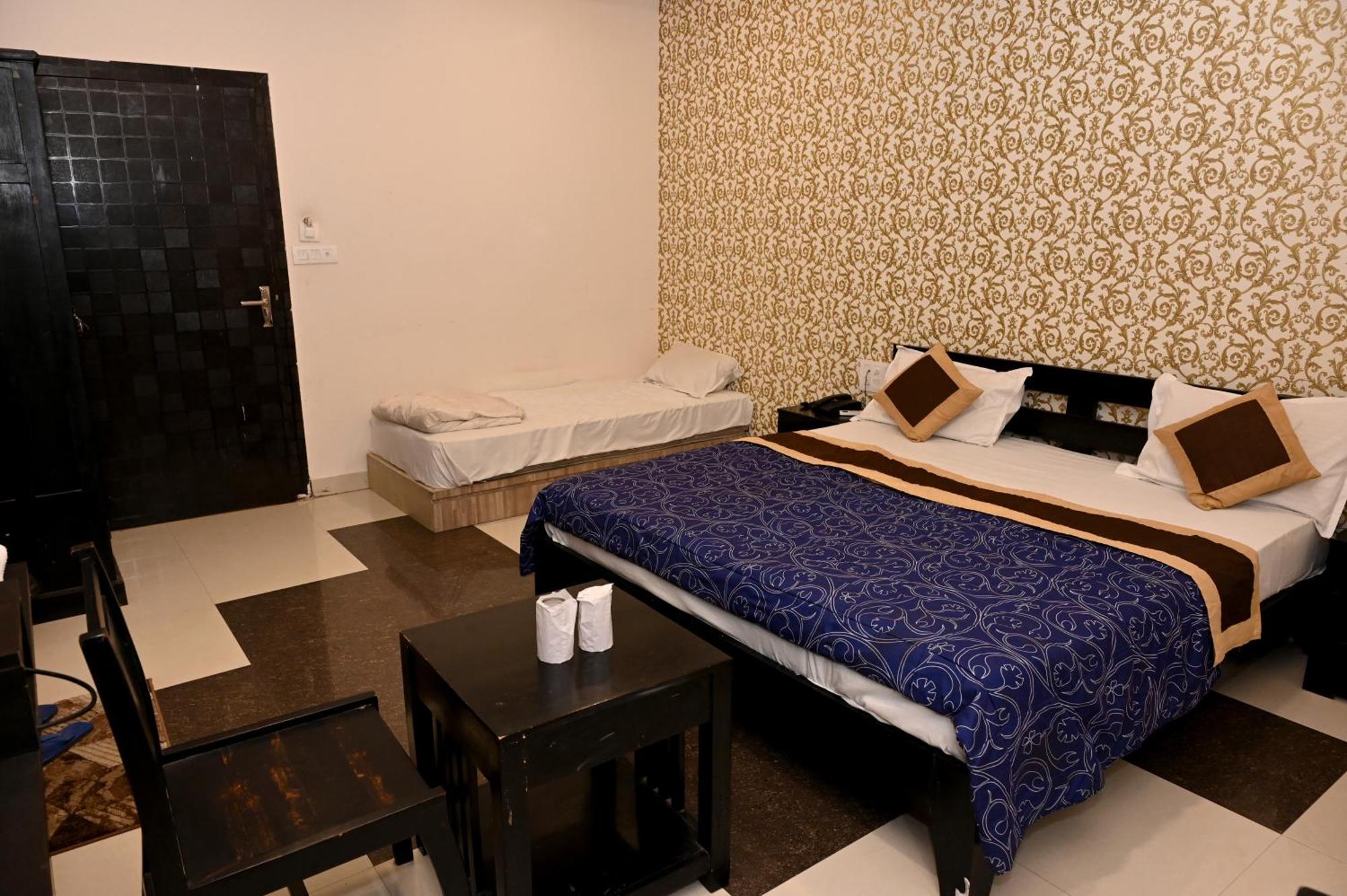 Hotel Om Heritage Haveli